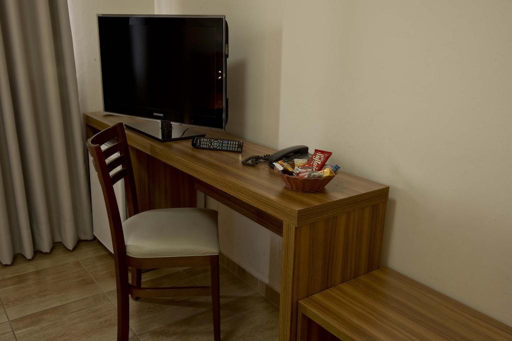 Grand Enio Hotel E Cantina Varginha  Rum bild